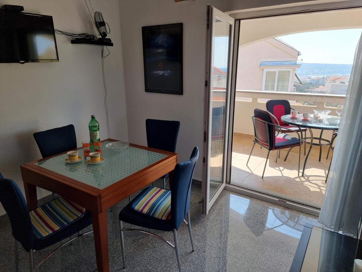 Apartment Daisy Novalja